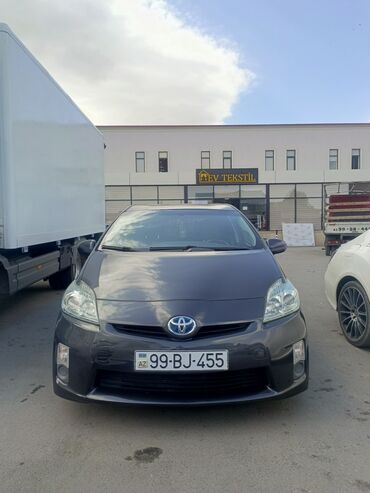 maşın sukani: Toyota Prius: 1.8 l | 2011 il Hetçbek