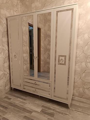 paltar skafı: Yeni, 3 qapılı, Güzgülü, Bej, Açılan, Düz dolab — 2