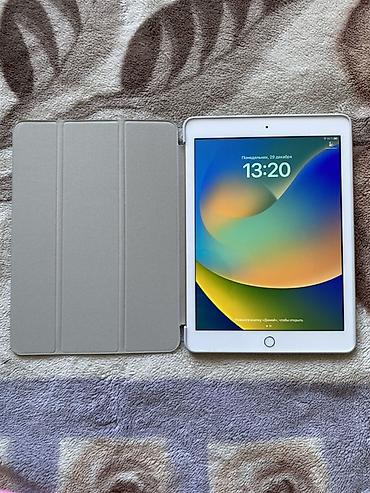 Планшеты: Планшет, Apple, память 128 ГБ, 9" - 10", Wi-Fi, Б/у, Классический цвет - Белый — 1