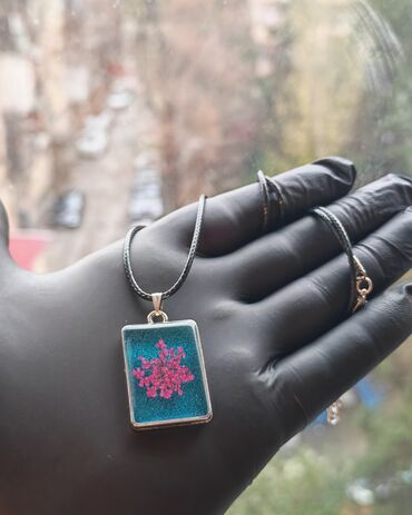 Kulonlar: Epoksi qatqı ilə hazırlanmış əl işi kulonlar - Çiçək kolleksiyası — 16