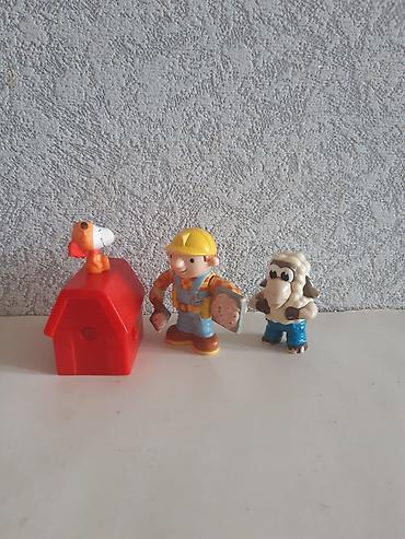 oyun rul seti: Oyuncaqlar . Qırmızı oyuncaq McDonalds oyuncagıdı. -2 manat. O biri — 2
