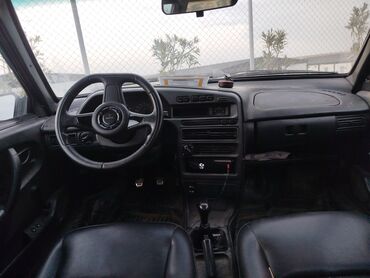 VAZ (LADA): VAZ (LADA) 2115 Samara: 1.6 l | 2004 il 215185 km Sedan — 12