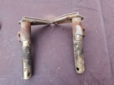 Auto delovi: Nosaci zadnjeg branika Lada 2104 Karavan. Polovno, ocuvano. Skinuto sa — 9