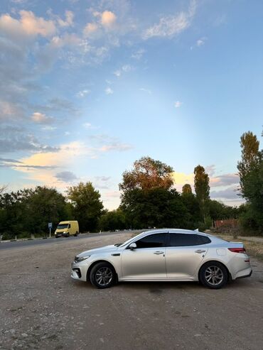 шины х5: Kia 5 (седан, серебристый), Срочно продаю !