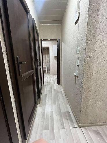 neftcilər: İcarəyə verilir 2 otaqlı köhnə tikili 65 m², Neftçilər m. 600 AZN/ay — 5