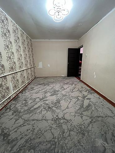 кв филармония: 2 комнаты, 50 м², 105 серия, 2 этаж, Старый ремонт — 3