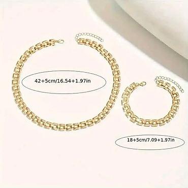 moschino torbice: Set za nju 💃
Ogrlica+narukvica 👑
✨️💫Cena seta 2100 din
💋 — 4