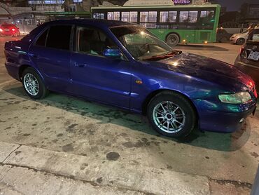 Mazda: Mazda 626: 2000 г., 2 л, Механика, Газ, Седан