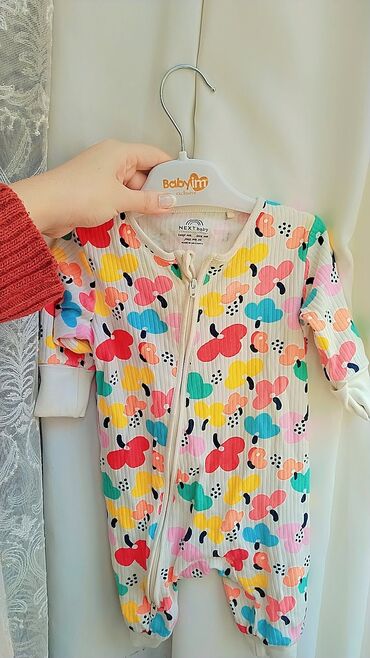 детские вещи испания: NEXTbaby markasının qız uşaqrı üçün badisi satılır əl hissəsi əlcəkdə