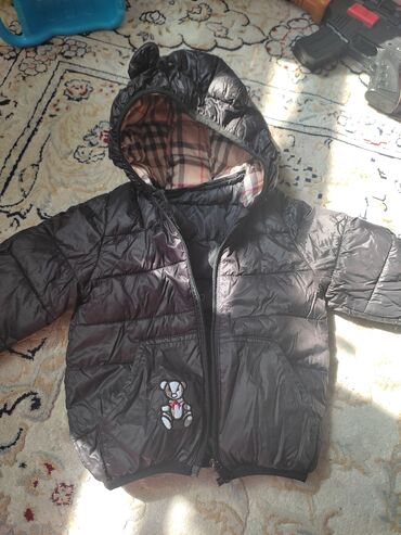 кожанная куртка: Куртка на 1 годик, цена 400 сом