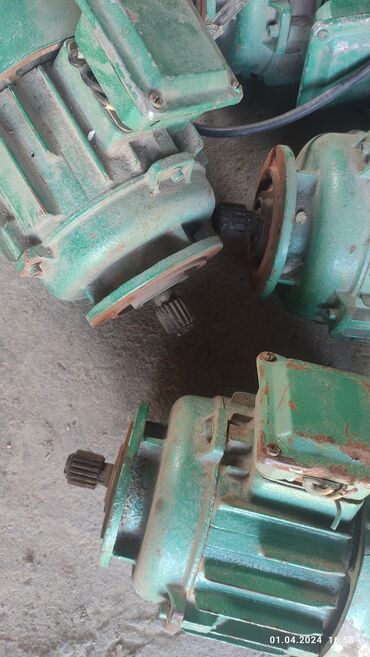 Тельферы: Продаю грузовую тележку на мостовой кран, грузоподъёмность 10тонн,гак — 9