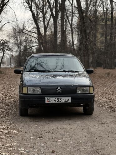 Volkswagen: Volkswagen Passat: 1992 г., 1.8 л, Механика, Бензин — 1