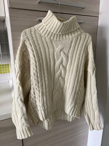 свитер на пуговицах: Женский свитер