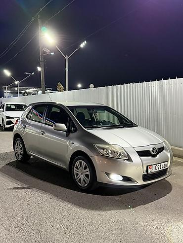 apollo solo: Toyota Auris: 2008 г., 1.6 л, Механика, Бензин, Хэтчбэк — 3