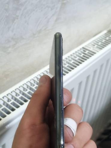 google p: IPhone 11 Pro, Б/у, 256 ГБ, Alpine Green, Чехол — 3