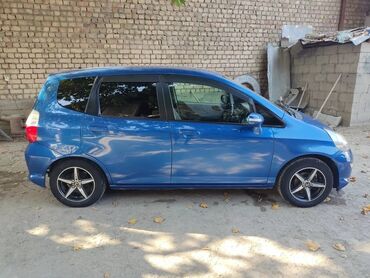 степ битый: Honda Fit: 2005 г., 1.3 л, Вариатор, Бензин, Седан