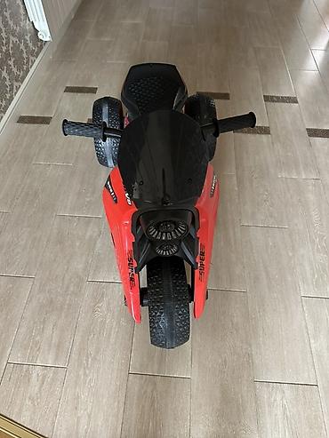 Uşaq üçün elektrik maşınları: Uşaq üçün elektrikli üçtəkər motosiklet (qırmızı) - Dizayn: idman — 1