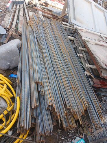 уголок металлический: Арматура, Сталь