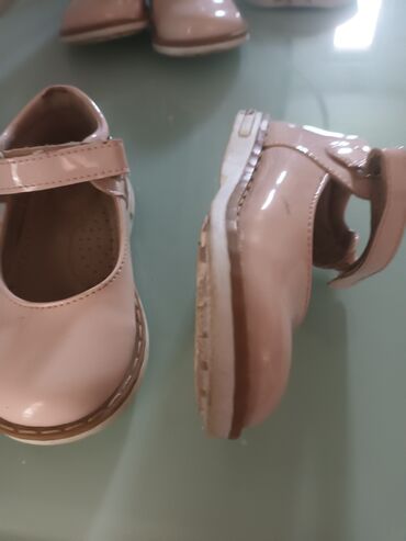 deichmann sandale ravne: Sandals, Size - 25