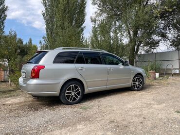 toiota previa: Продается универсал Toyota Avensis серебристого цвета. Автомобиль