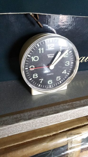 zidni sat na lepljenje: INSA sat Made in Germany Ko je imao ovakav sat zna koji je to