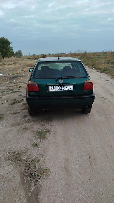 Продажа авто: Volkswagen Golf: 1995 г., 1.6 л, Механика, Бензин, Хэтчбэк — 4