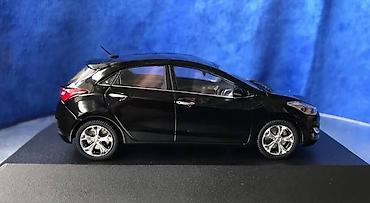 Avtomobil modelləri: Коллекционная модель Hyundai i30 5 door black 2012 Limited Edition — 17