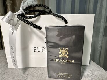 продавец парфюмерии: Продаю новый парфюм мужской
Брали в Euphoria
В подарочной упаковке