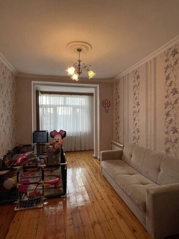 Köhnə tikili: Bakı, 3 otaqlı, Köhnə tikili, m. Həzi Aslanov, 85 kv. m -da lalafo.az — 6 Köhnə tikili: Bakı, 3 otaqlı, Köhnə tikili, m. Həzi Aslanov, 85 kv. m — 6