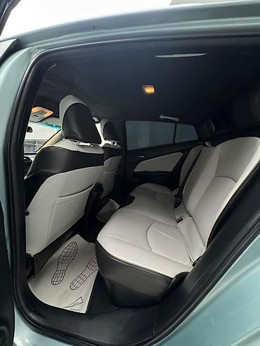 byd q05: Toyota Prius: 2016 г., 1.8 л, Вариатор, Гибрид, Хэтчбэк — 8