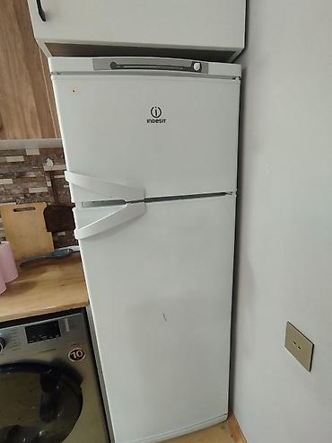 samavar satilir: Indesit iki qapılı soyuducu - Üst hissədə dondurucu bölməsi, alt — 1