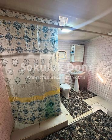 Продажа коттеджей и домов: 🏠Продаётся дом в с. Сокулук 🟡Комнаты: 5 🟡Участок: 7 соток — 12