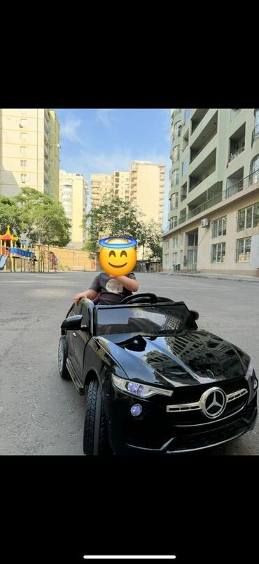 Uşaq üçün elektrik maşınları: Salam yalnız vatsapa yazın180azn. Bir defe ad gununde surulub 400 azn