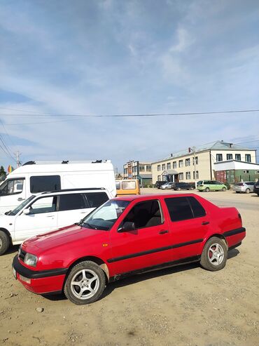 домик на колосах: Volkswagen Vento: 1993 г., 1.8 л, Механика, Бензин, Седан