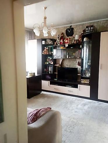 Продажа коттеджей и домов: Продается дом район молодая гвардия Васильева. В доме имеется 4 жилые — 10