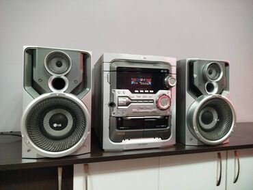 панасоник музыкальный центр: Продаю недорого LG музыкальный центр есть AUX есть и другие муз