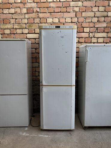 балыкчы холодильник: Холодильник Samsung, Б/у, Двухкамерный, 180 * 60