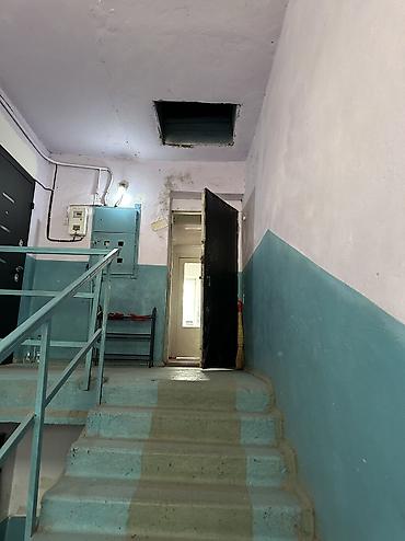 гостиничного типа квартира: 2 комнаты, 50 м², Хрущевка, 2 этаж, Старый ремонт — 2