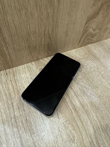списанные айфоны: IPhone X, Серебристый