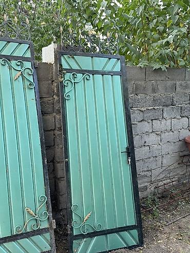 готовые варота: Продаю, комплект металлических ворот с калиткой -В комплекте две — 2