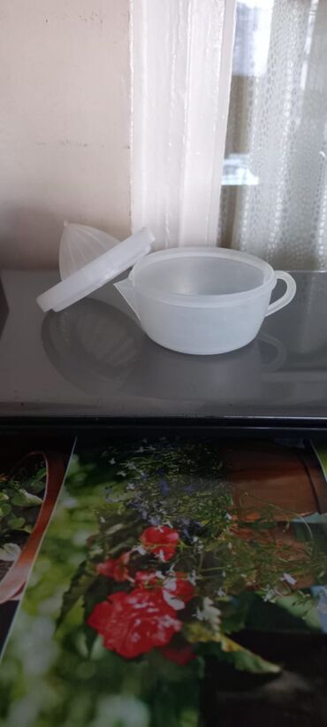 Digər dəstlər və servizlər: Sovet dövrünün istehsalı olan mətbəx əşyaları: - Mini keramika sürahi — 5