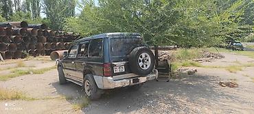 ка пят: Mitsubishi Pajero: 1999 г., 2.5 л, Механика, Дизель, Внедорожник — 3