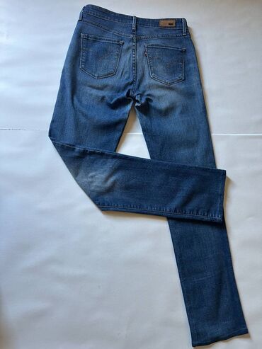 Farmerke: LEVIS DEMI CURVE - Fantastične Levis Demi Curve. Stanje odlično na lalafo.rs — 4 Farmerke: LEVIS DEMI CURVE - Fantastične Levis Demi Curve. Stanje odlično — 4