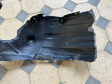 Подкрылки, брызговики, защита днища: Подкрылок Передний левый Toyota, 2021 г., Б/у, Оригинал — 6