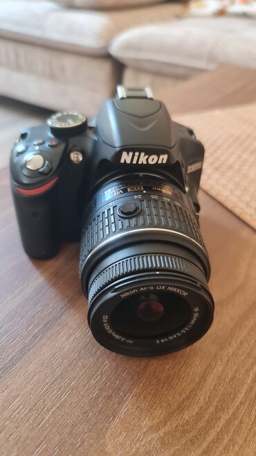 nikon d300s: Nikon fotoapparat. Sankt Peterburqdan alinib. ustunde 2 yaddaw karti