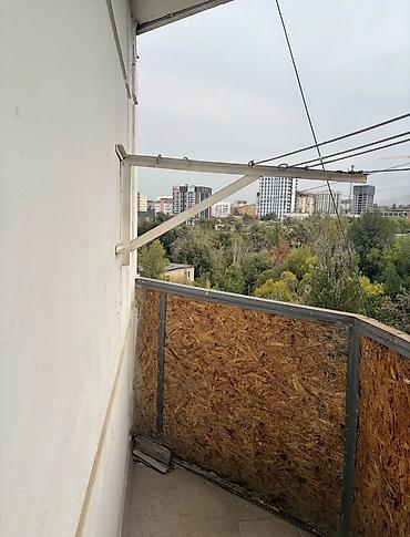 Продажа квартир: 🏡 Срочно продаётся 2-комнатная квартира в 7 мкр! 📍 Адрес: 7 мкр, дом — 8