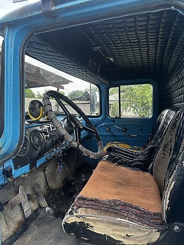хово т х: ЗИЛ : 0.6 л | 1990 г. 20 км Бус — 2