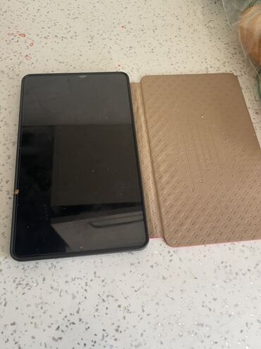 samsung tab4: Yeni Samsung Galaxy Tab 3, 8,4", 2 TB, Pulsuz çatdırılma
