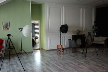 Digər kommersiya daşınmaz əmlakı: 270 kv foto video studio tam dolu vəzyətdə icareye verilir. Elave -da lalafo.az — 19 Digər kommersiya daşınmaz əmlakı: 270 kv foto video studio tam dolu vəzyətdə icareye verilir. Elave — 19