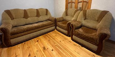 Tavalar: Divan, Divan, Bazasız, Açılmayan